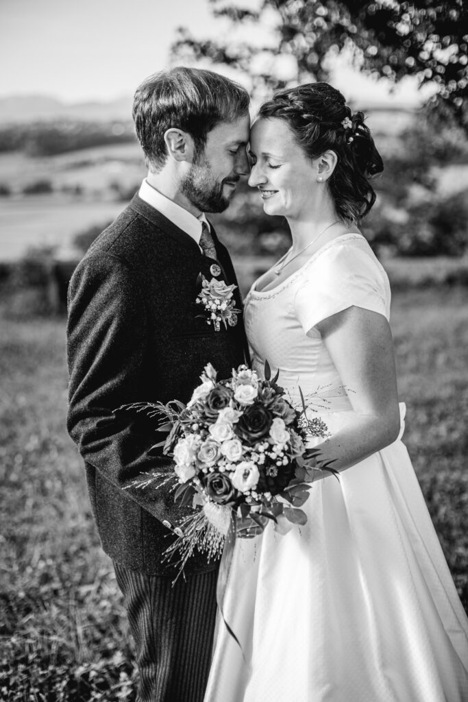 Trachtenhochzeit im bayerischen Voralpenland