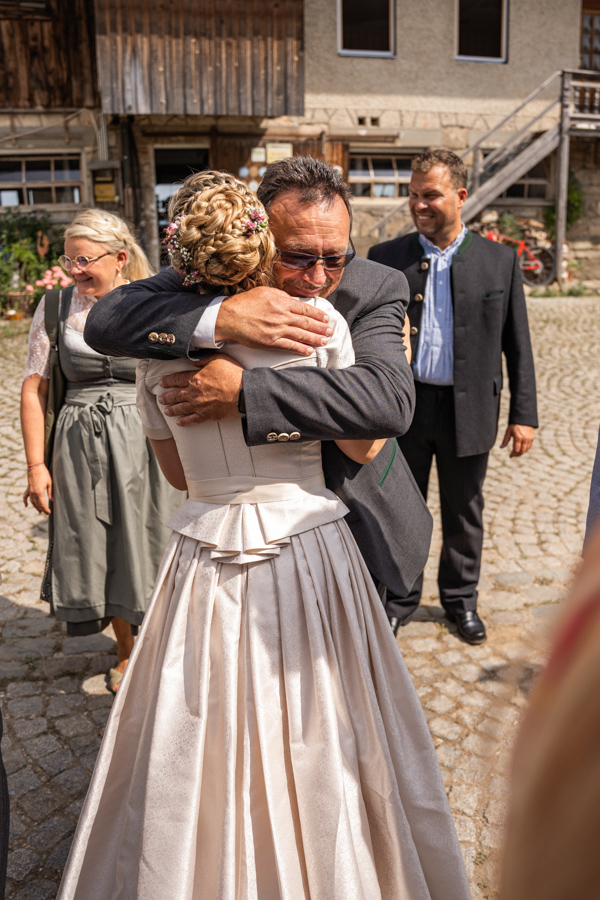 Hochzeitsreportage im Bayerischen Voralpenland Papa